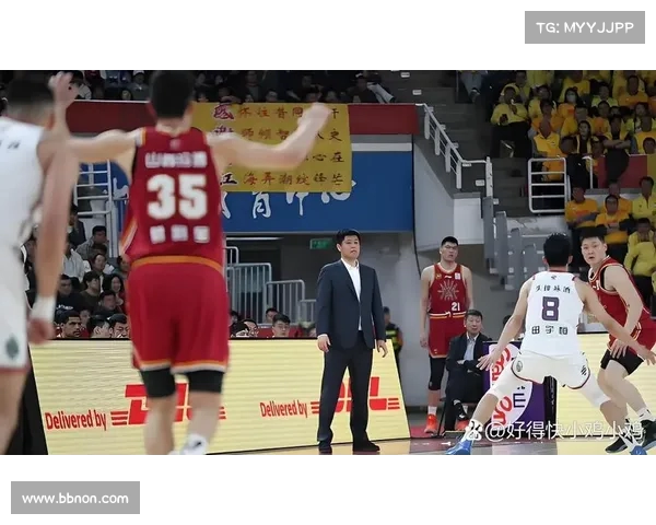 CBA赛季激烈对决引发热议 球员表现亮眼赛场风云变幻 CBA赛季激烈对决引发热议 球员表现亮眼赛场风云变幻